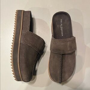 NEW Kelsi Dagger women’s Brown Slip-On Shoes